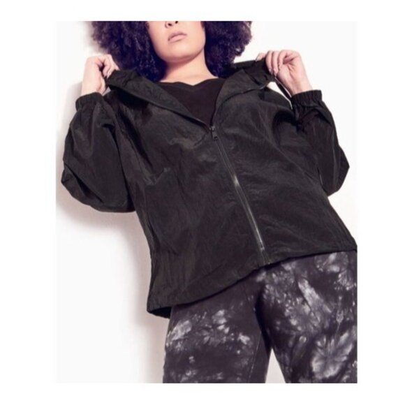 Zim & Zoe Women's Lightweight Relaxed Fit Active Jacket Size 20 NWT Black - Picture 3 of 5